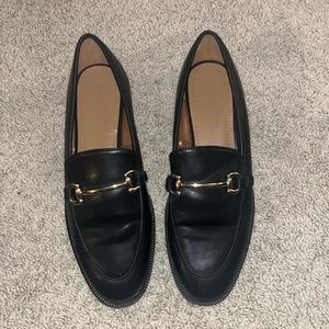 Black H&M loafers, size 39 US size 8. Worn only a few times.